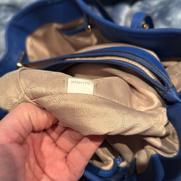 Gently Used Michael Kors bright blue Large Purse - Picture 9 of 10